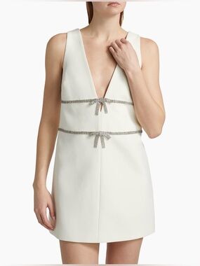 $495 Cinq à Sept Chani Crystal Bow Embellished Shift Minidress NWT Size 0